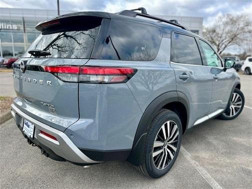 2025 Nissan Pathfinder Platinum