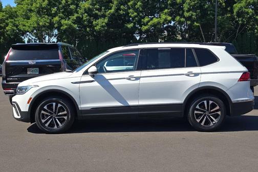 Pure White 2022 Volkswagen Tiguan 2.0T S