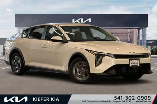 Snow White Pearl 2026 Kia K4 LX