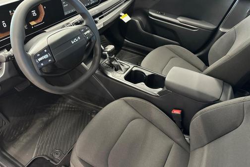 Snow White Pearl 2026 Kia K4 LX