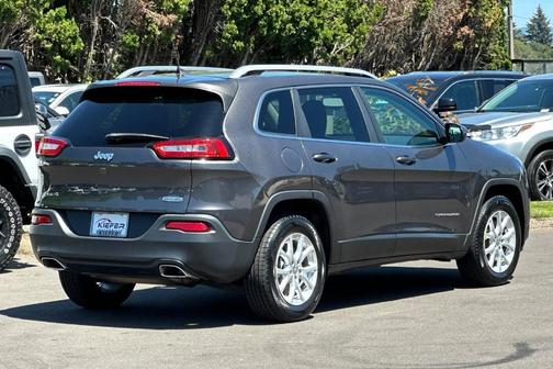 Granite Crystal Clearcoat Metallic 2018 Jeep Cherokee Latitude Plus