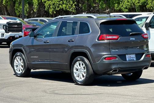 Granite Crystal Clearcoat Metallic 2018 Jeep Cherokee Latitude Plus