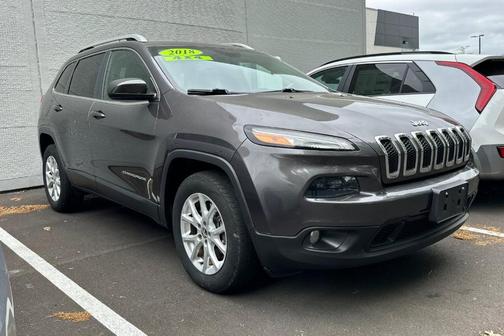 Granite Crystal Clearcoat Metallic 2018 Jeep Cherokee Latitude Plus