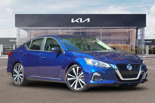 Deep Blue Pearl 2021 Nissan Altima 2.5 SR