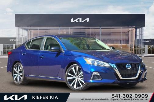 Deep Blue Pearl 2021 Nissan Altima 2.5 SR