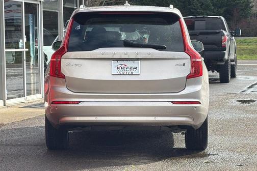 2023 Volvo XC90 B5 Core