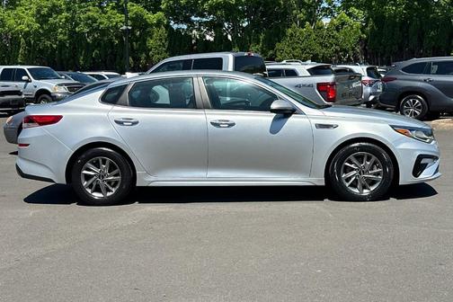 Sparkling Silver 2019 Kia Optima LX