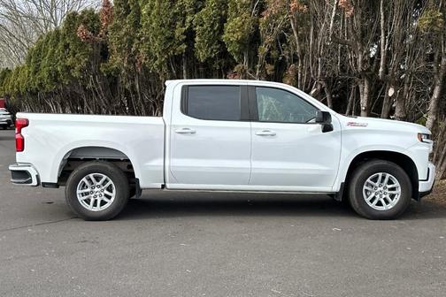 Summit White 2019 Chevrolet Silverado 1500 RST