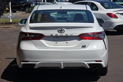 Ice 2024 Toyota Camry SE