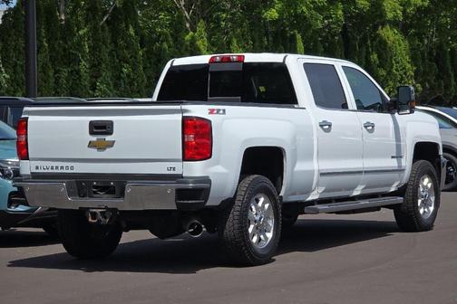 Summit White 2015 Chevrolet Silverado 3500 LTZ
