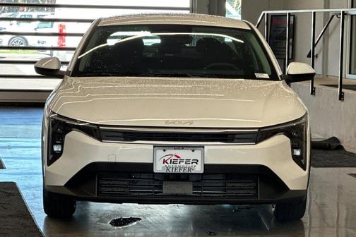 Snow White Pearl 2026 Kia K4 LXS