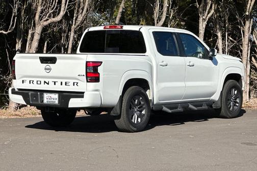 Glacier White 2025 Nissan Frontier SV