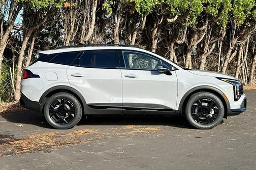 Gray 2026 Kia Sportage Plug-In Hybrid X-Line