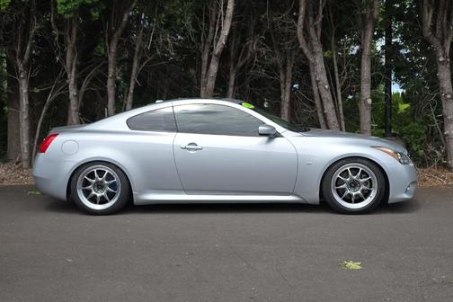 Liquid Platinum 2014 INFINITI Q60 Journey