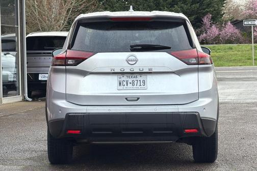 Brilliant Silver Metallic 2025 Nissan Rogue SV