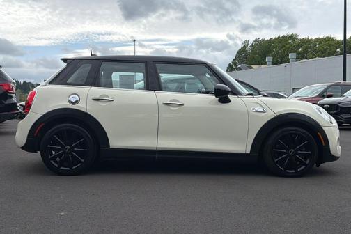 Pepper White 2016 MINI Hardtop Cooper S