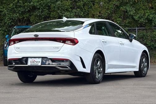 Glacial White Pearl 2021 Kia K5 LXS