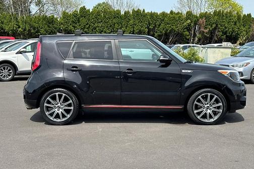 Shadow Black 2017 Kia Soul !