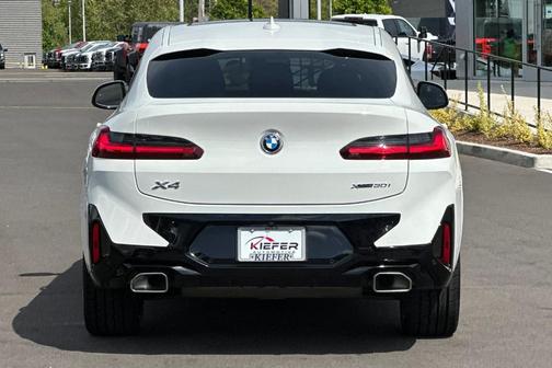 Alpine White 2025 BMW X4 xDrive30i