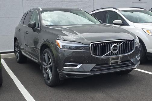 2021 Volvo XC60 Recharge Plug-In Hybrid T8 Inscription Expression