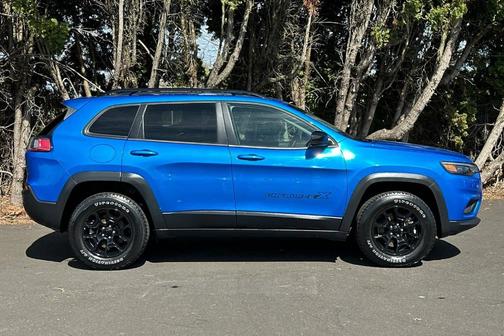 Hydro Blue Pearlcoat 2022 Jeep Cherokee X