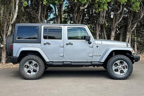 Billet Silver Metallic Clearcoat 2018 Jeep Wrangler JK Unlimited Sahara