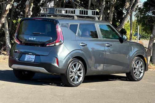 Gravity Gray 2024 Kia Soul EX