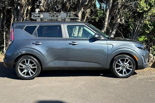 Gravity Gray 2024 Kia Soul EX