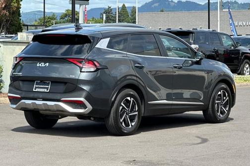 Gravity Gray 2025 Kia Sportage Hybrid LX