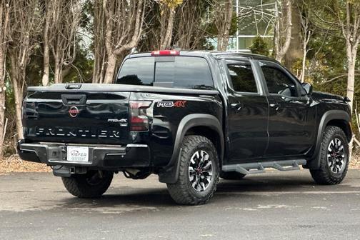 Black 2023 Nissan Frontier PRO-4X