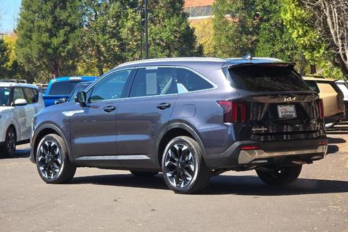 Metal 2025 Kia Sorento EX