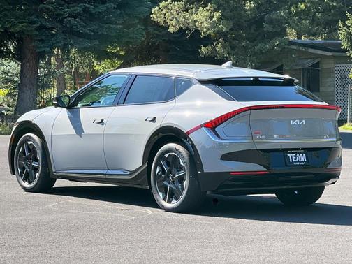 Wolf Gray 2025 Kia EV6 Wind