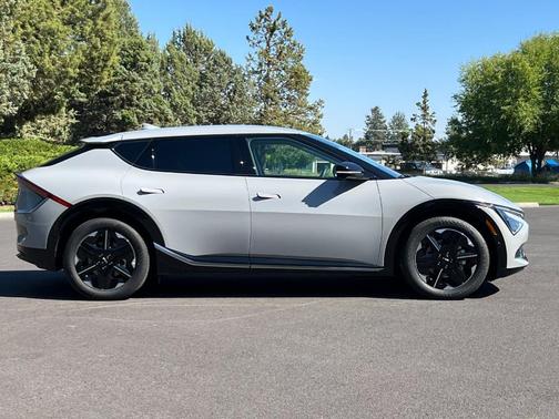 Wolf Gray 2025 Kia EV6 Wind