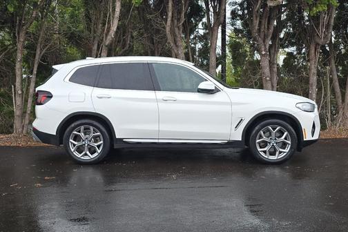 White 2024 BMW X3 xDrive30i