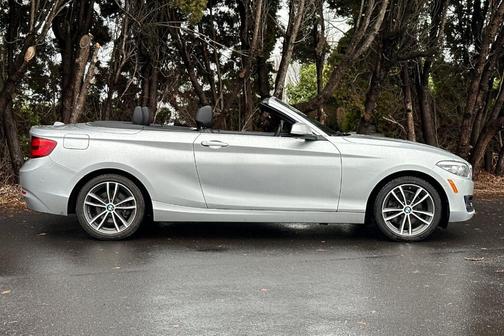 Glacier Silver Metallic 2018 BMW 230 i