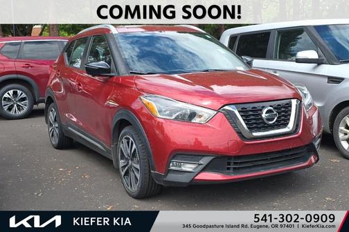 Cayenne Red 2019 Nissan Kicks SR
