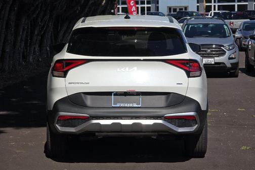 Snow White Pearl 2025 Kia Sportage Hybrid LX
