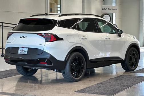 Snow White Pearl 2026 Kia Sportage Plug-In Hybrid X-Line Prestige
