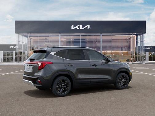 Gray 2026 Kia Seltos EX