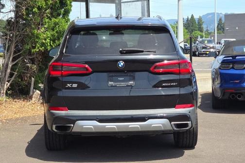 Black Sapphire Metallic 2019 BMW X5 xDrive40i