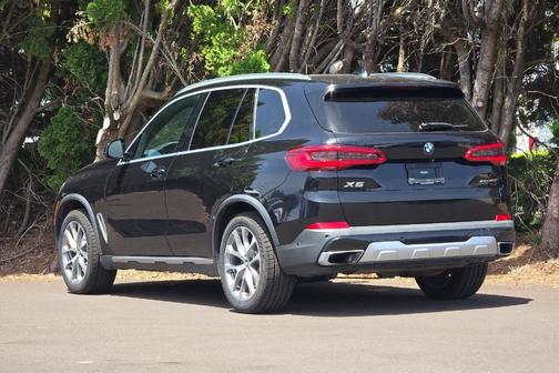 Black Sapphire Metallic 2019 BMW X5 xDrive40i