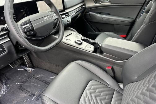 Blue 2026 Kia Sportage Plug-In Hybrid X-Line Prestige