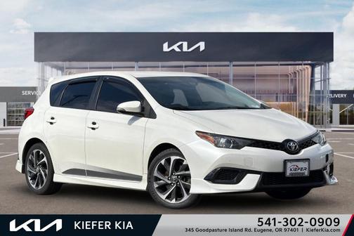 Blizzard Pearl 2017 Toyota Corolla iM Base