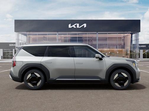 Ivory 2026 Kia EV9 Wind