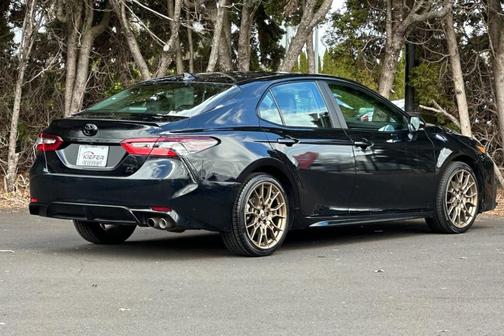 Midnight Black Metallic 2024 Toyota Camry SE