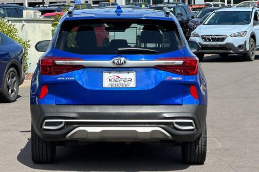Neptune Blue 2021 Kia Seltos S