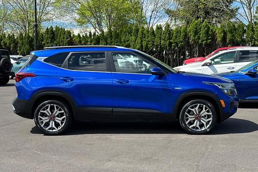 Neptune Blue 2021 Kia Seltos S