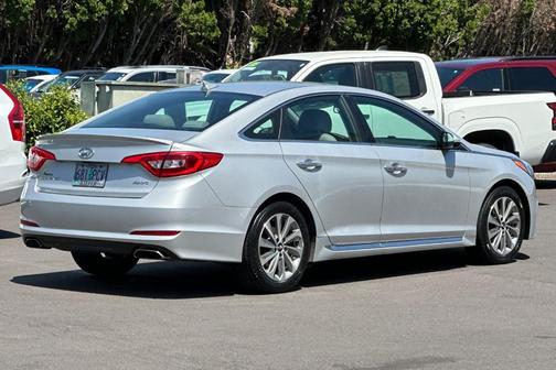 Symphony Silver 2017 Hyundai SONATA Sport