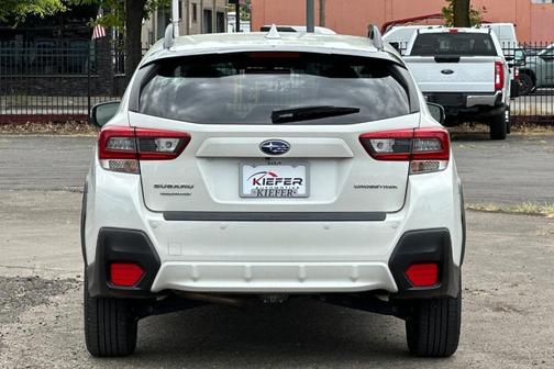 Crystal White Pearl 2021 Subaru Crosstrek Limited