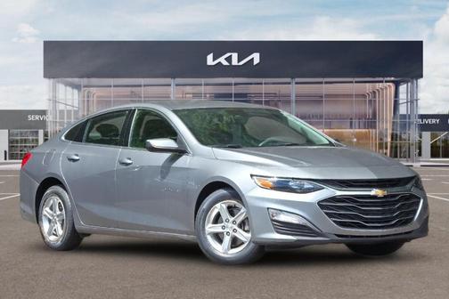 Sterling Gray Metallic 2024 Chevrolet Malibu 1LS